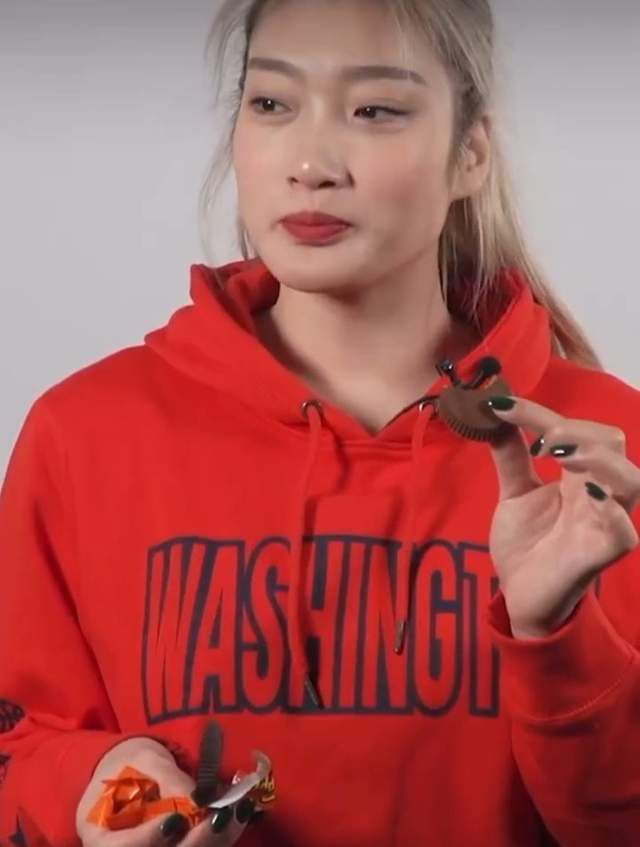 第76分钟，古斯托停球失误，库尼亚的低射击中了边网！